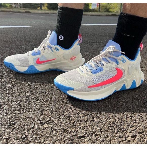 NIKE Giannis Immortality 2 Basketball Shoes 11.5 no box